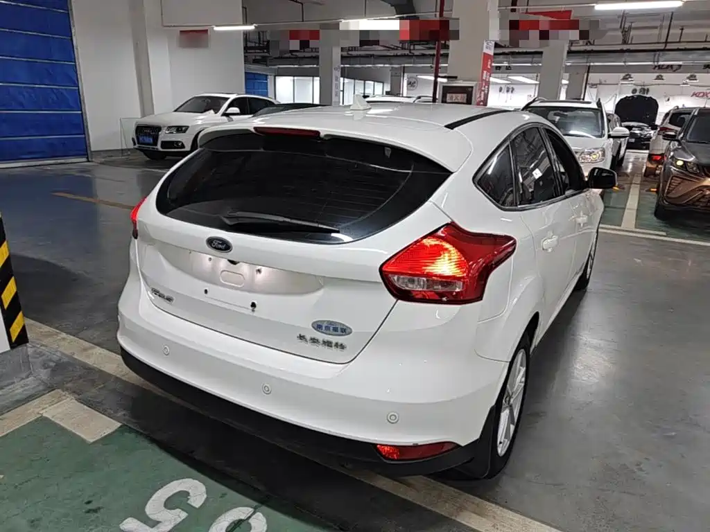 Ford Focus — миниатюра 7