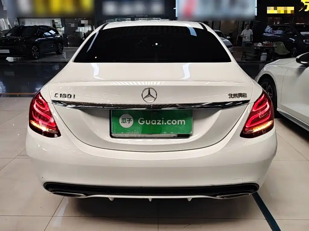 Mercedes-Benz C-Class — миниатюра 6