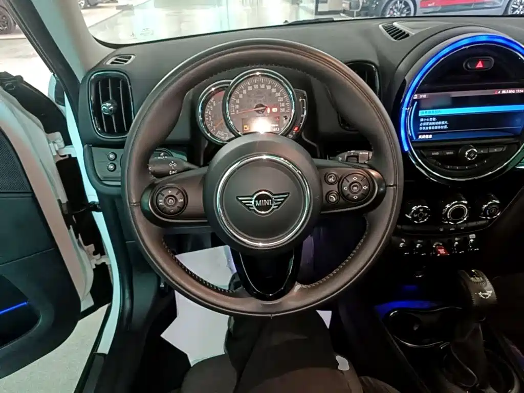 MINI Mini Countryman — миниатюра 11