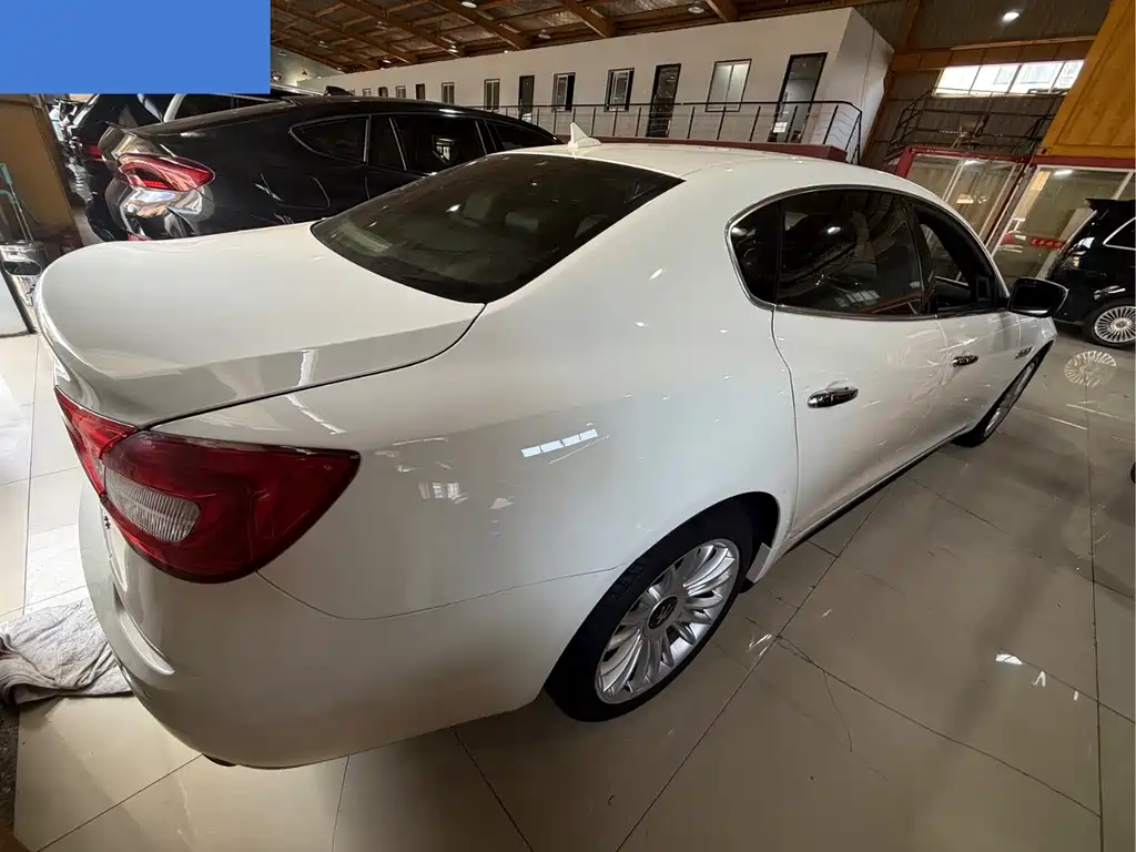 Maserati Quattroporte — миниатюра 9