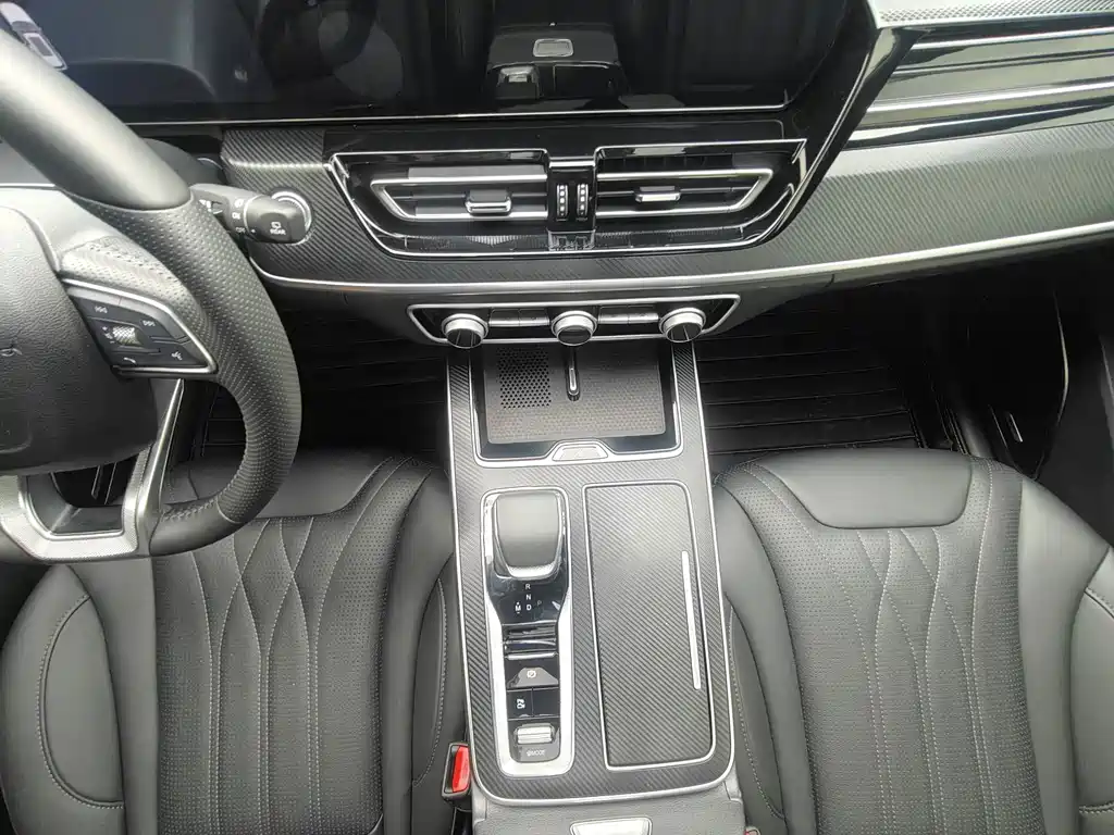 Hongqi Hongqi HS5 — миниатюра 7