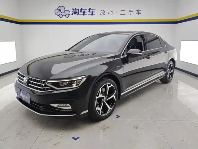 VOLKSWAGEN MAGOTAN 2023