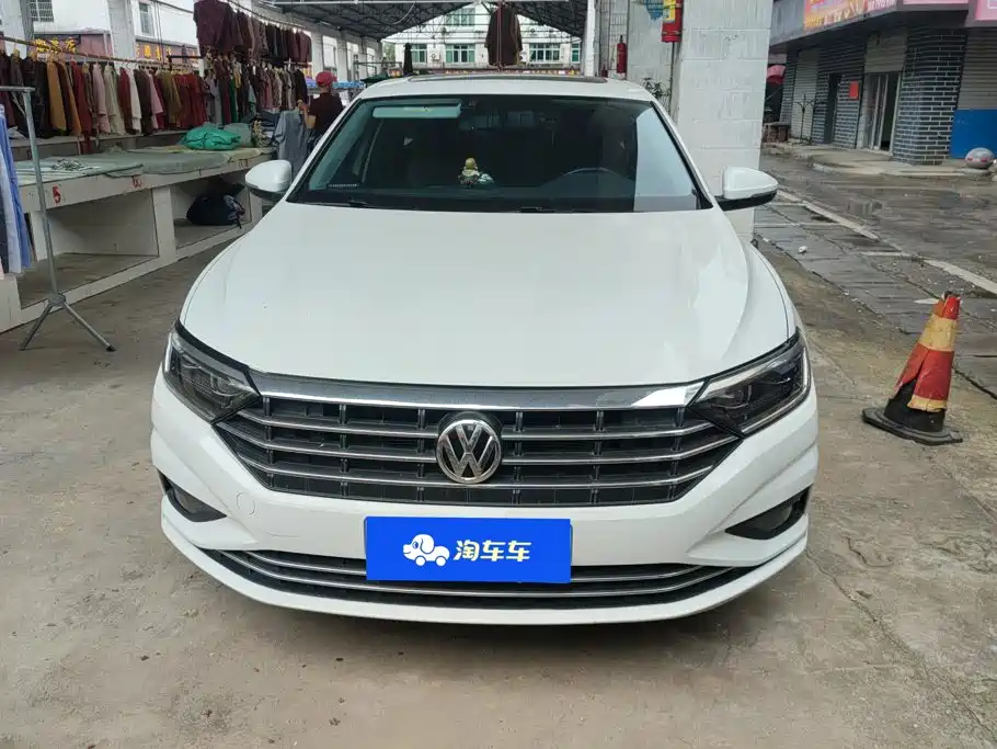 Volkswagen Sagitar 2019 200TSI DSG Comfort VI