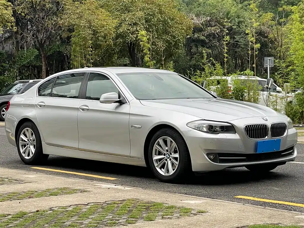 BMW 5 Series 5 2011 523Li Lead