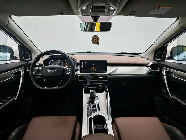 Geely Binyue — миниатюра 9