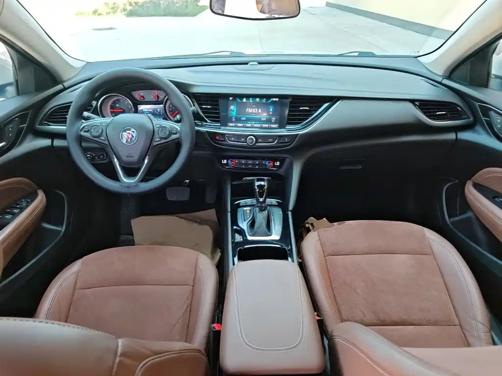 Buick Regal — миниатюра 10