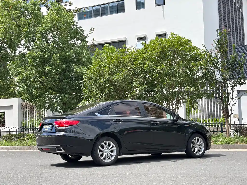 Geely Emgrand GL — миниатюра 7