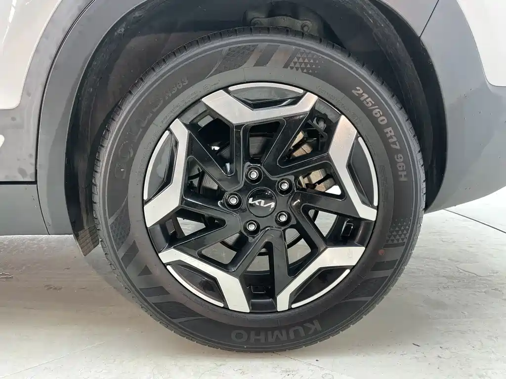 Kia Seltos — миниатюра 17