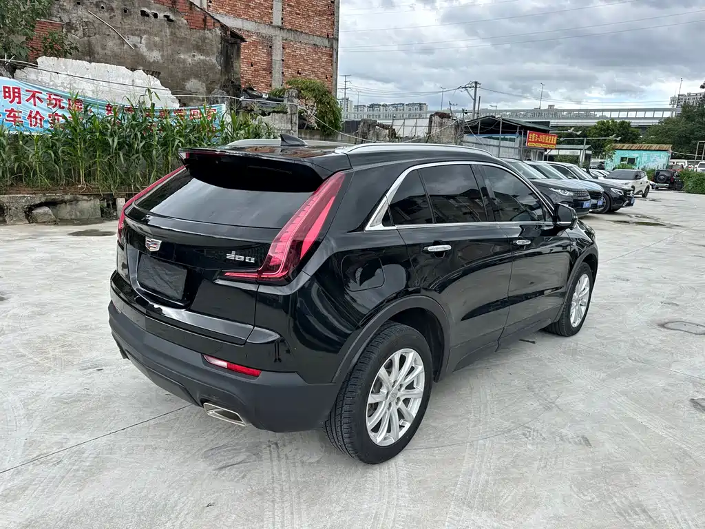 Cadillac XT4 — миниатюра 5