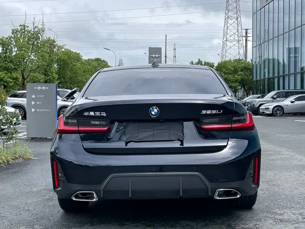 BMW 3 Series — миниатюра 23