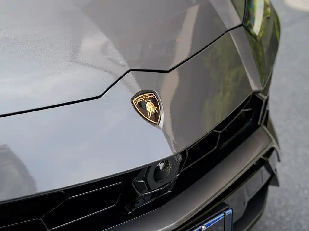Lamborghini Urus — миниатюра 3