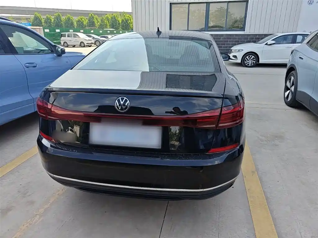 Volkswagen Passat 2025 280TSI