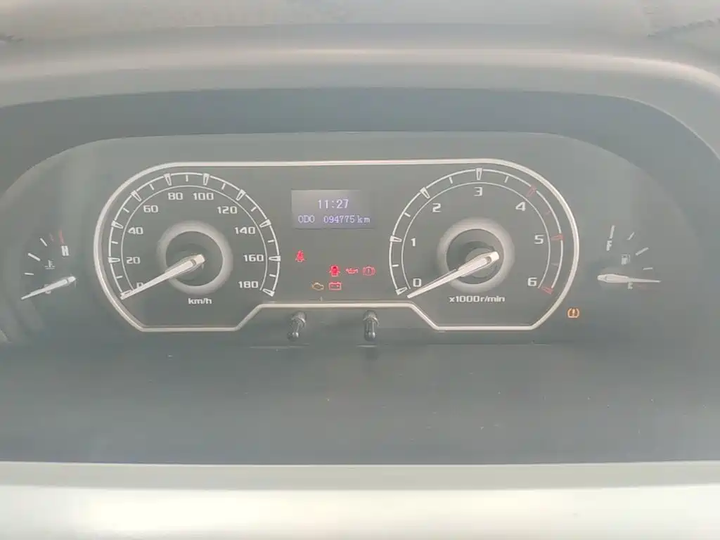 MAXUS V80 — миниатюра 12