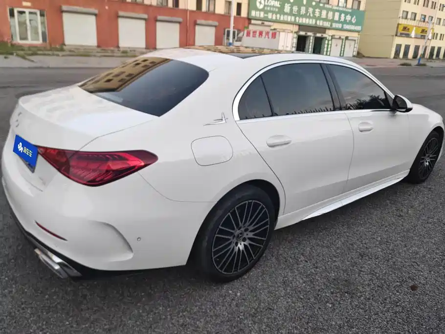 Mercedes-Benz C-Class — миниатюра 3