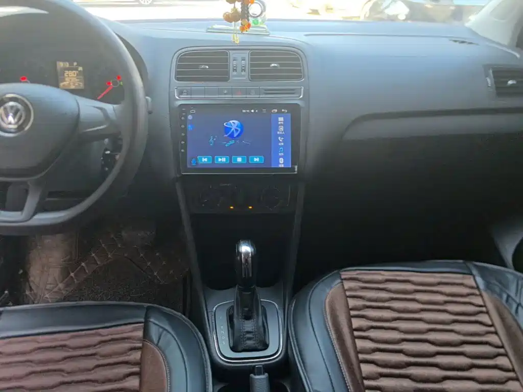 Volkswagen Polo — миниатюра 13
