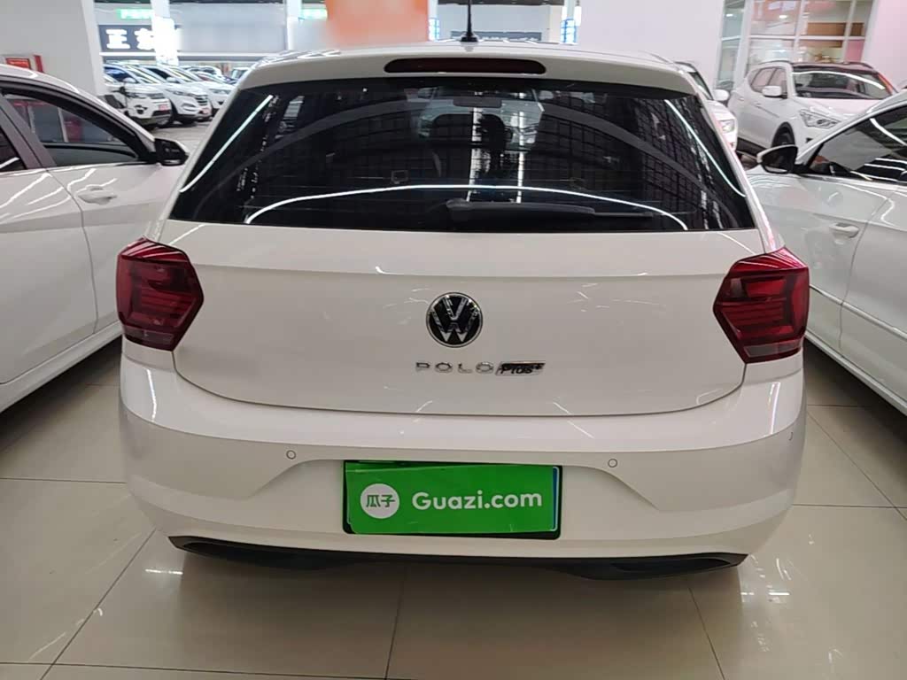 Volkswagen Polo 1.5 л 2022 г. Белый, пробег 28200 км