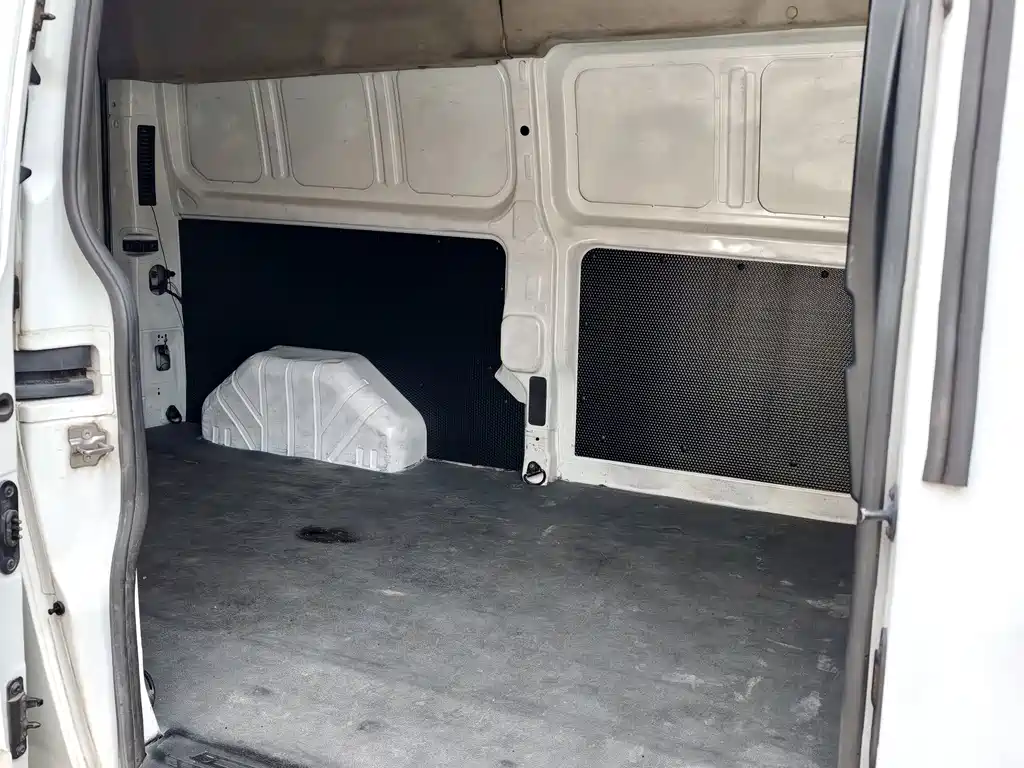 Ford Transit — миниатюра 11