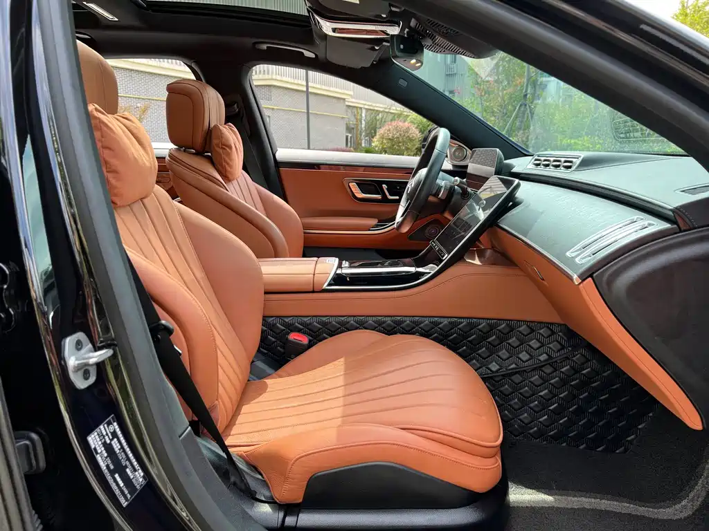 Mercedes-Benz S-Class — миниатюра 12