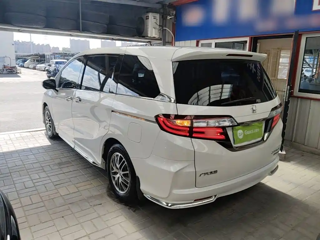 Honda Odyssey — миниатюра 5