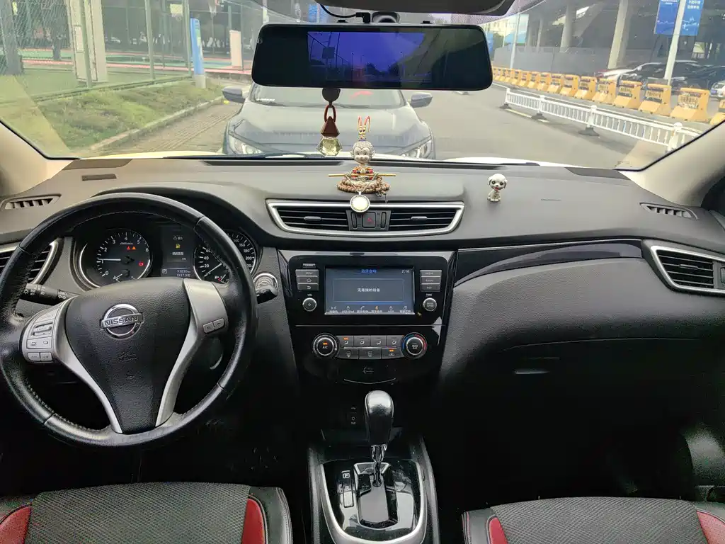 Nissan Qashqai — миниатюра 8