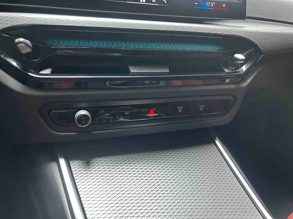 BMW 3 Series — миниатюра 18
