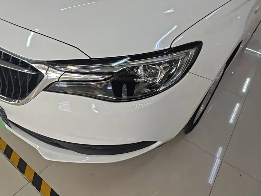 Buick Excelle — миниатюра 24