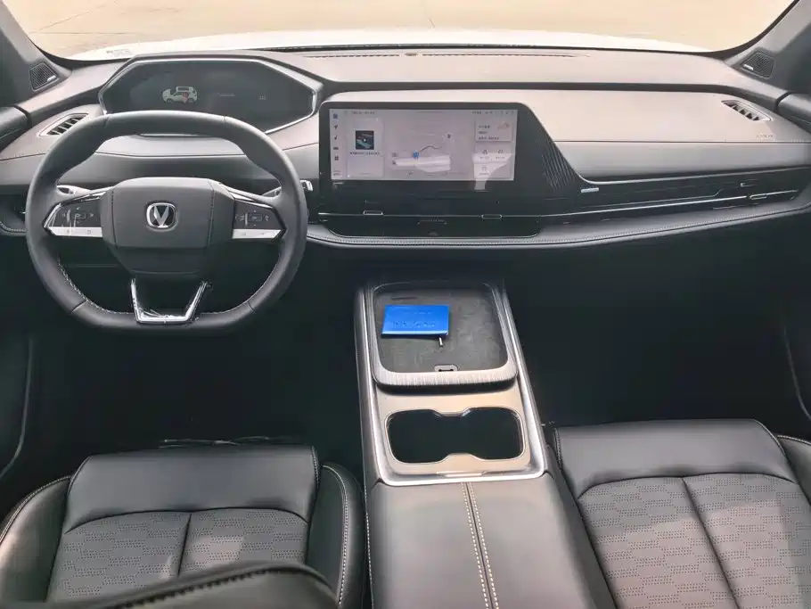 Changan CS55PLUS PHEV — миниатюра 12