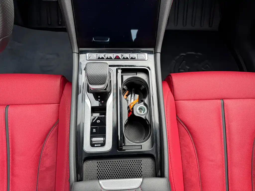 Hongqi Hongqi H6 — миниатюра 18