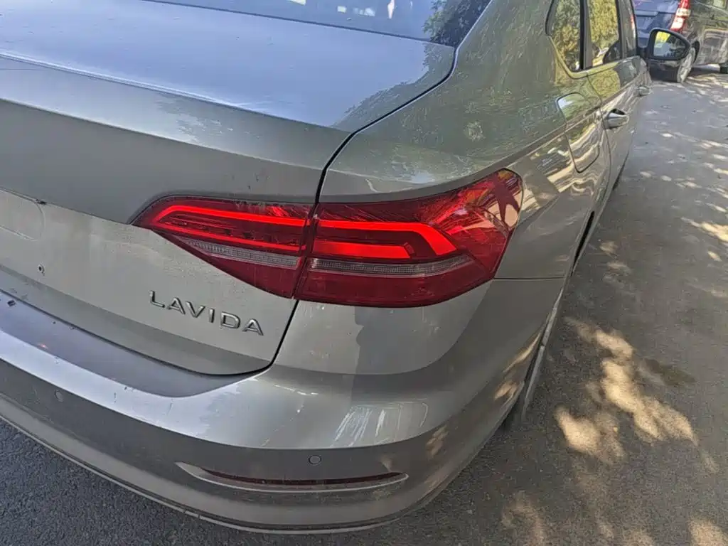 Volkswagen Lavida — миниатюра 8