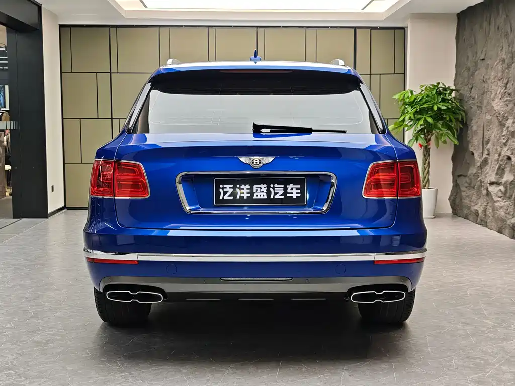 Bentley Bentayga — миниатюра 11