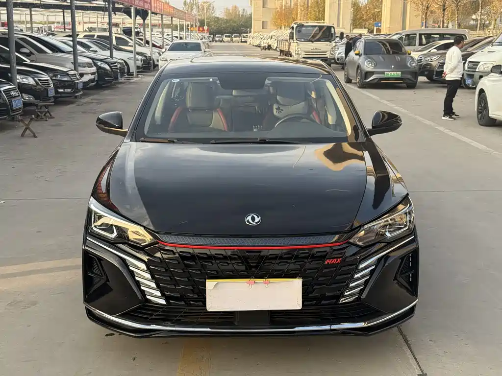 DONGFENG YI HYUN MAX