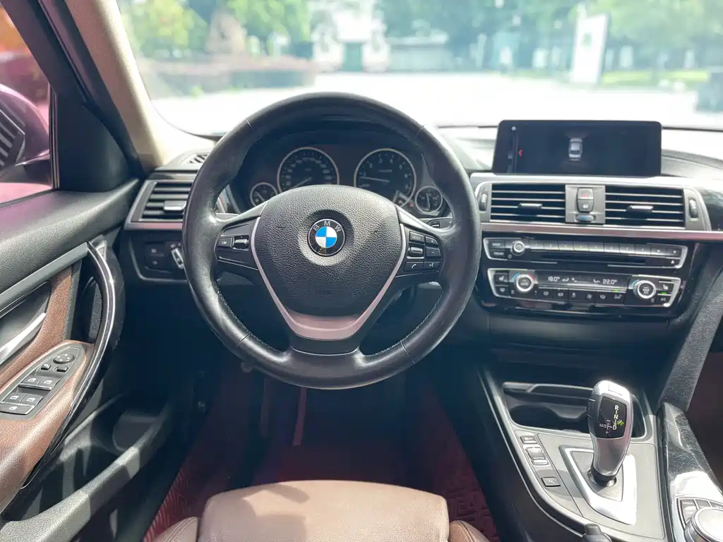 BMW 3 Series — миниатюра 12