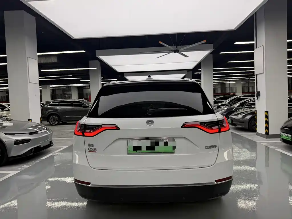 NIO ES8 — миниатюра 14