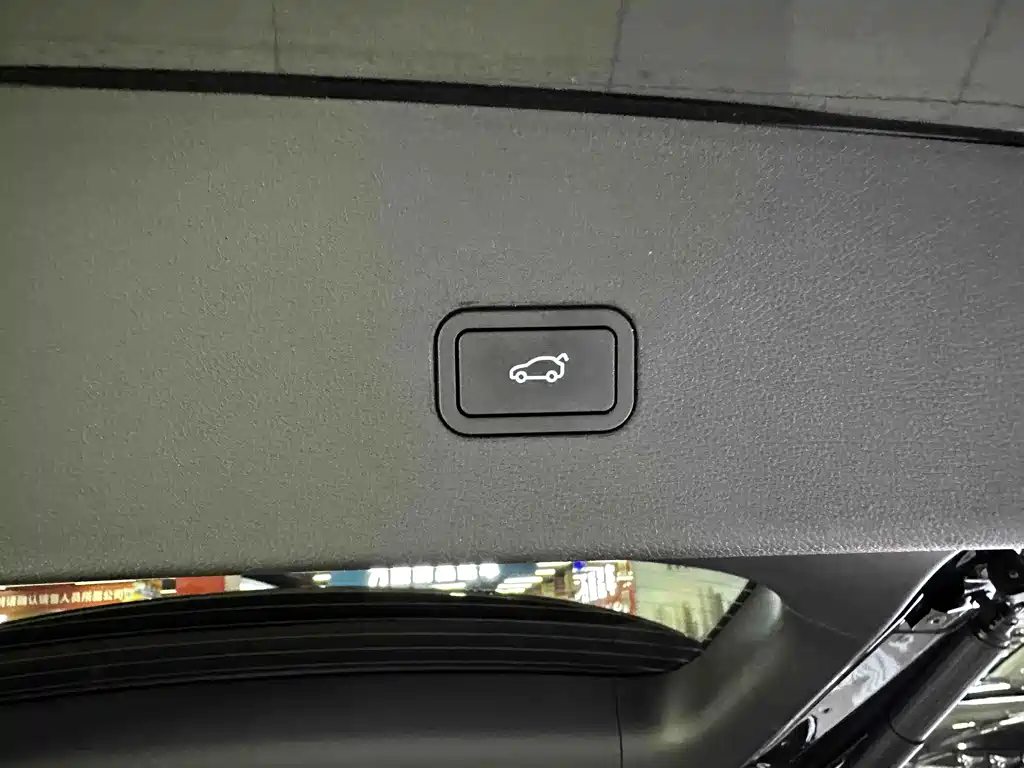 XPeng G9 — миниатюра 15