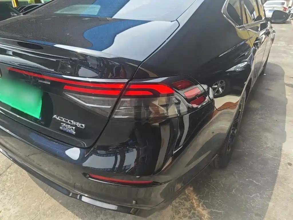 Honda Accord — миниатюра 8