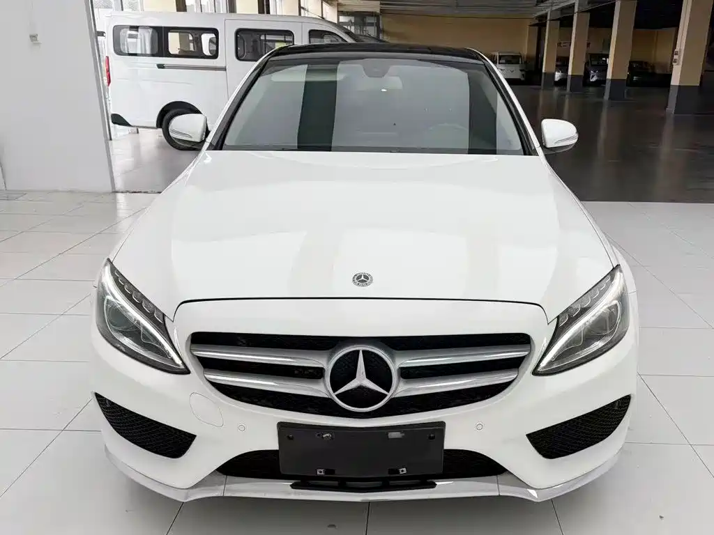 Mercedes-Benz C-Class — миниатюра 2
