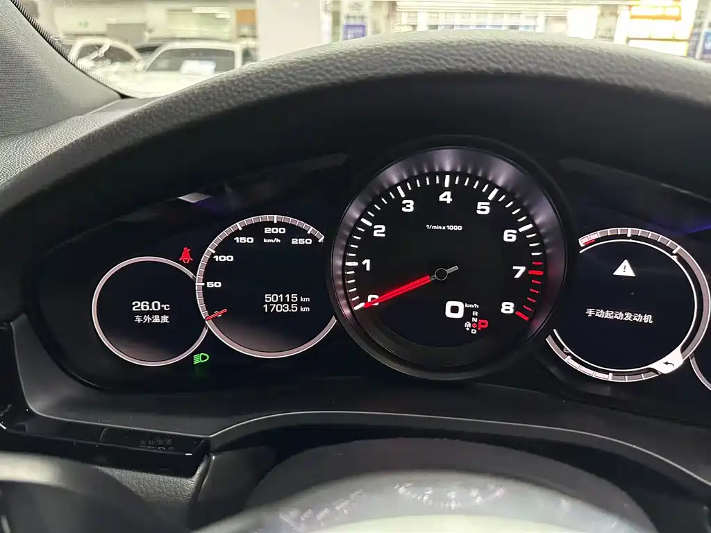 Porsche Cayenne — миниатюра 13