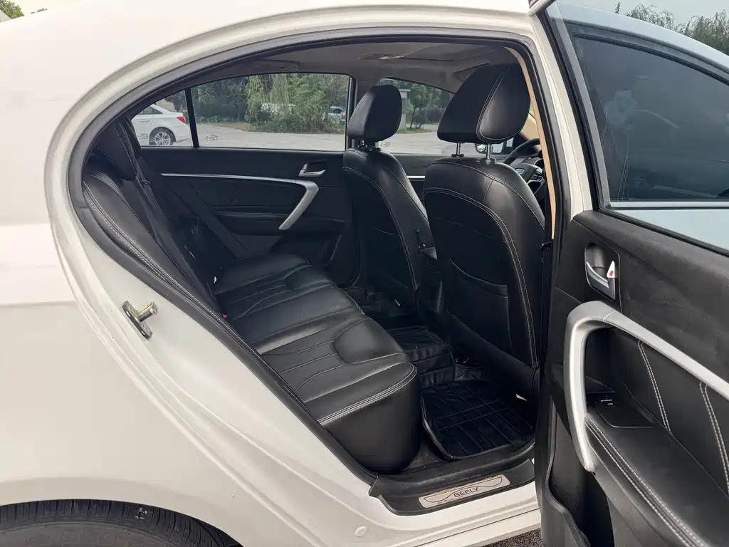Geely Emgrand — миниатюра 10
