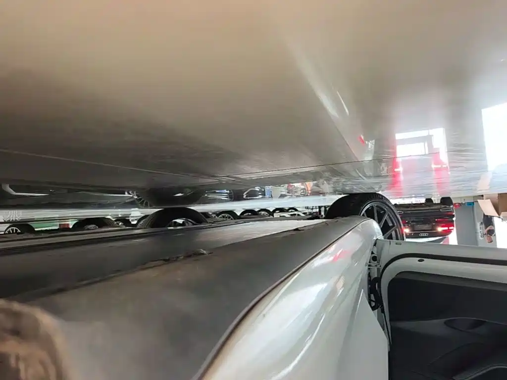 Tesla Model 3 — миниатюра 22