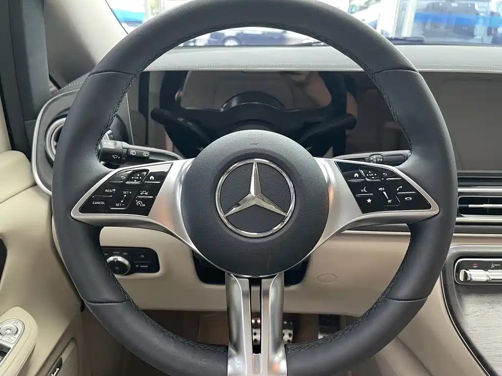 Mercedes-Benz V-Class V 2024 V 300 L Luxury