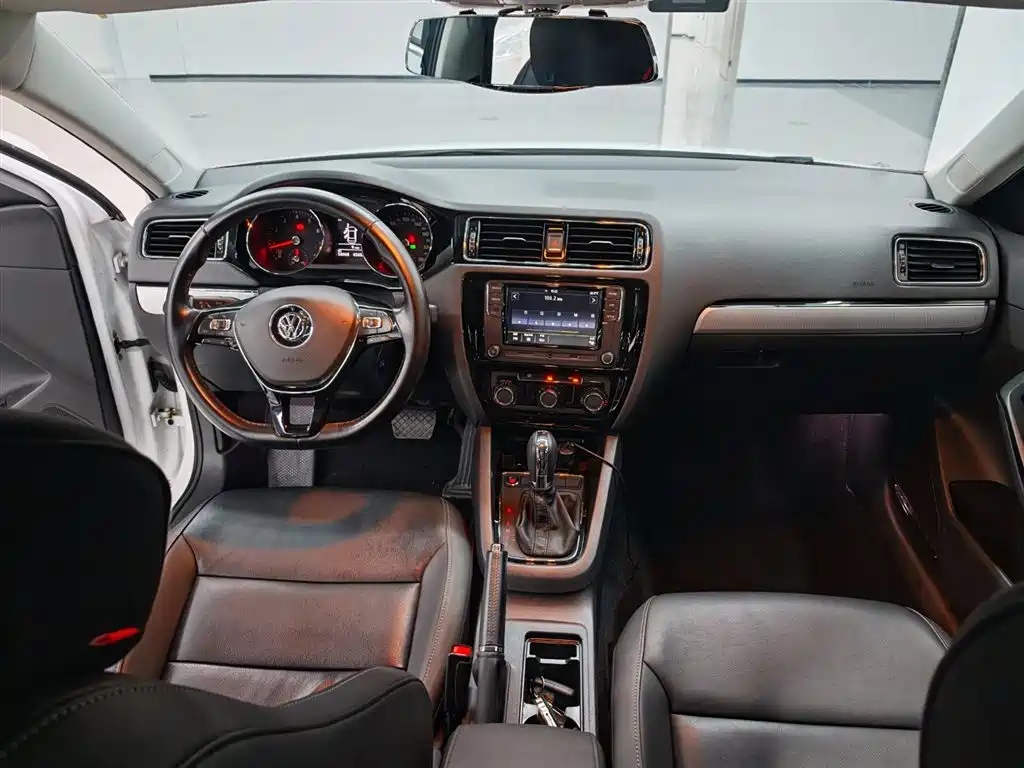 Volkswagen Sagitar — миниатюра 9