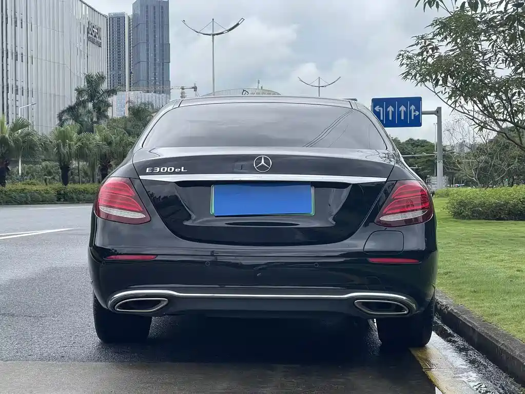 Mercedes-Benz E-Class New Energy — миниатюра 5