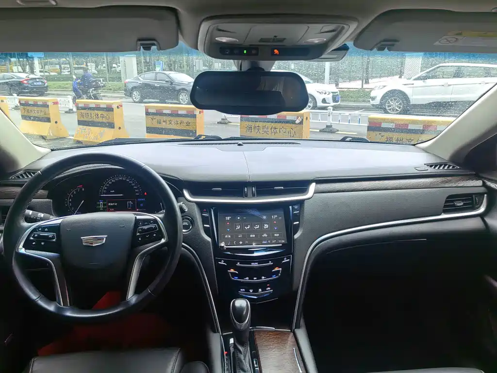 Cadillac XTS — миниатюра 8