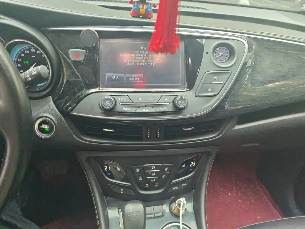 Buick Envision Plus — миниатюра 9