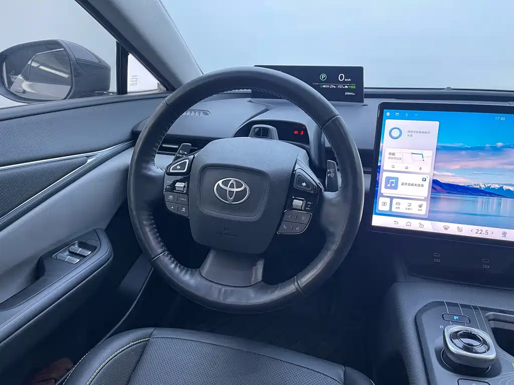 Toyota bZ5 — миниатюра 7