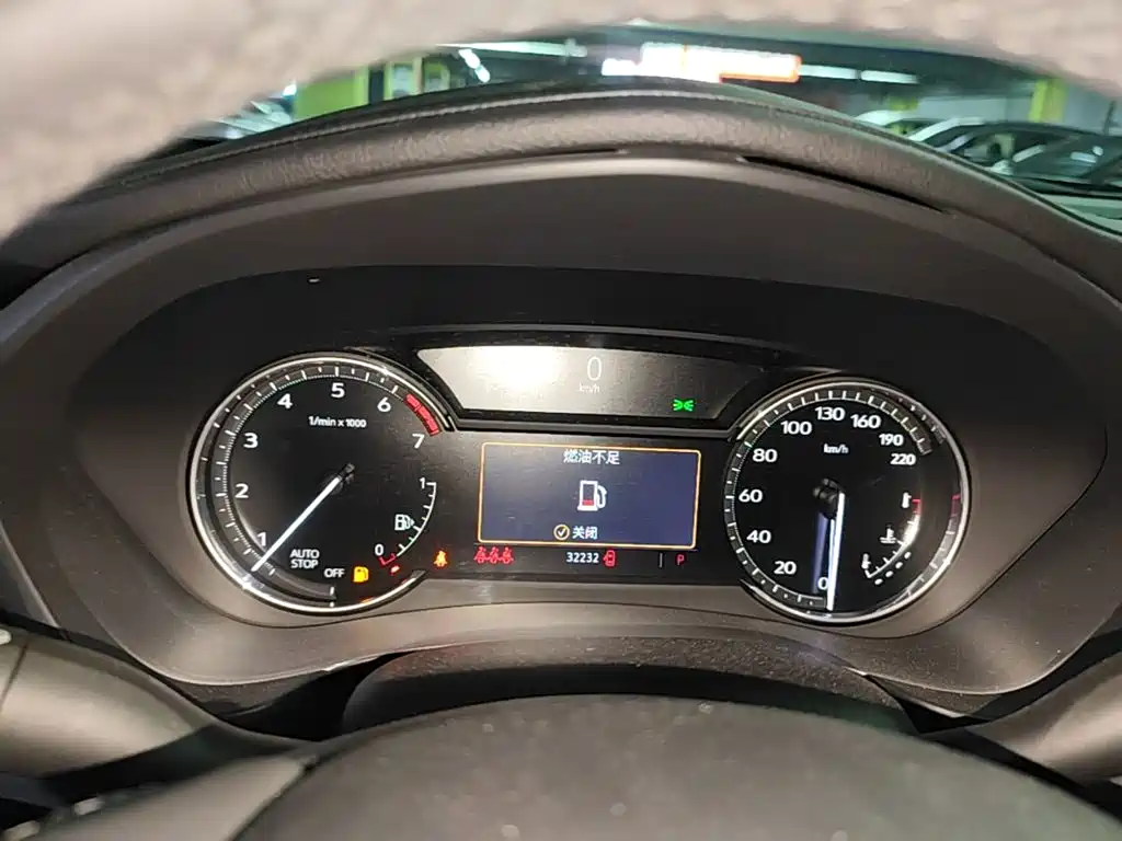 Cadillac XT4 — миниатюра 8