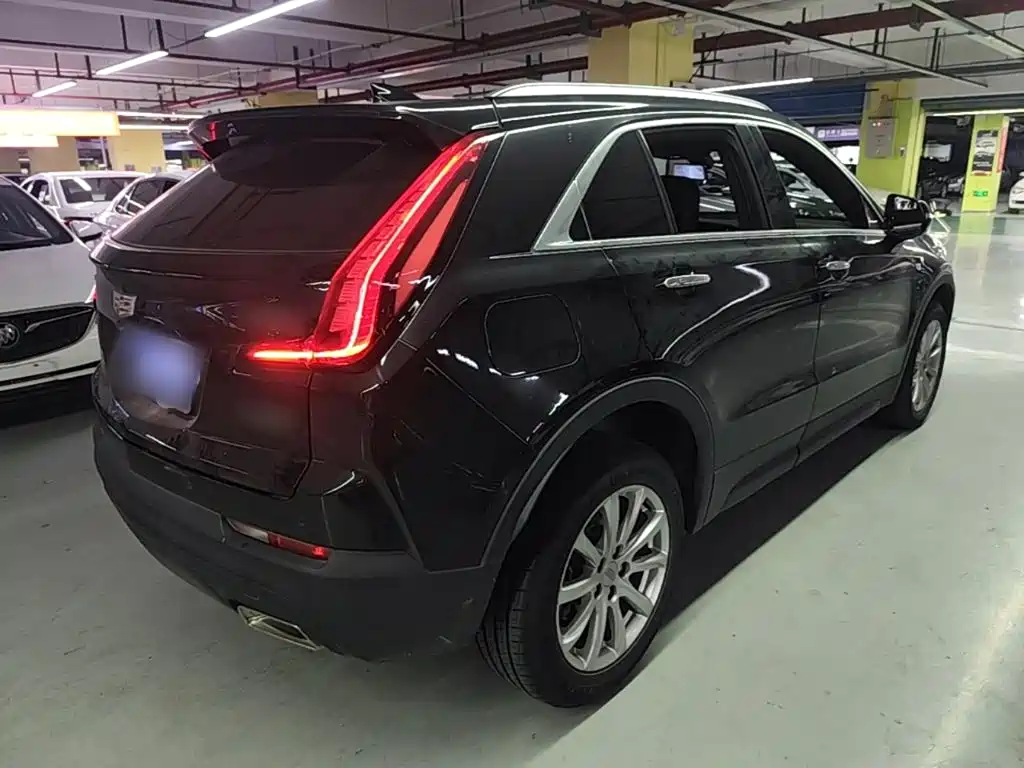 Cadillac XT4 — миниатюра 5