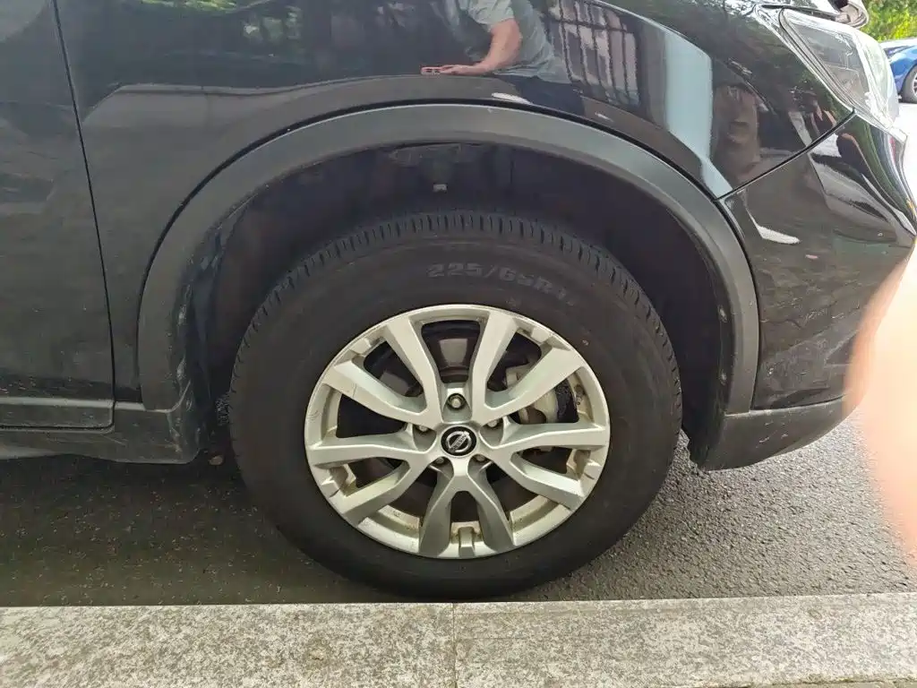 Nissan X-Trail — миниатюра 8