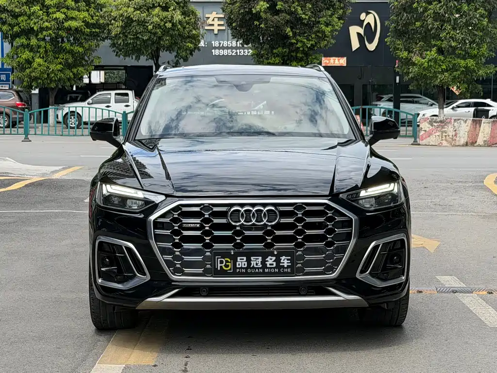 Audi Q5L — миниатюра 2