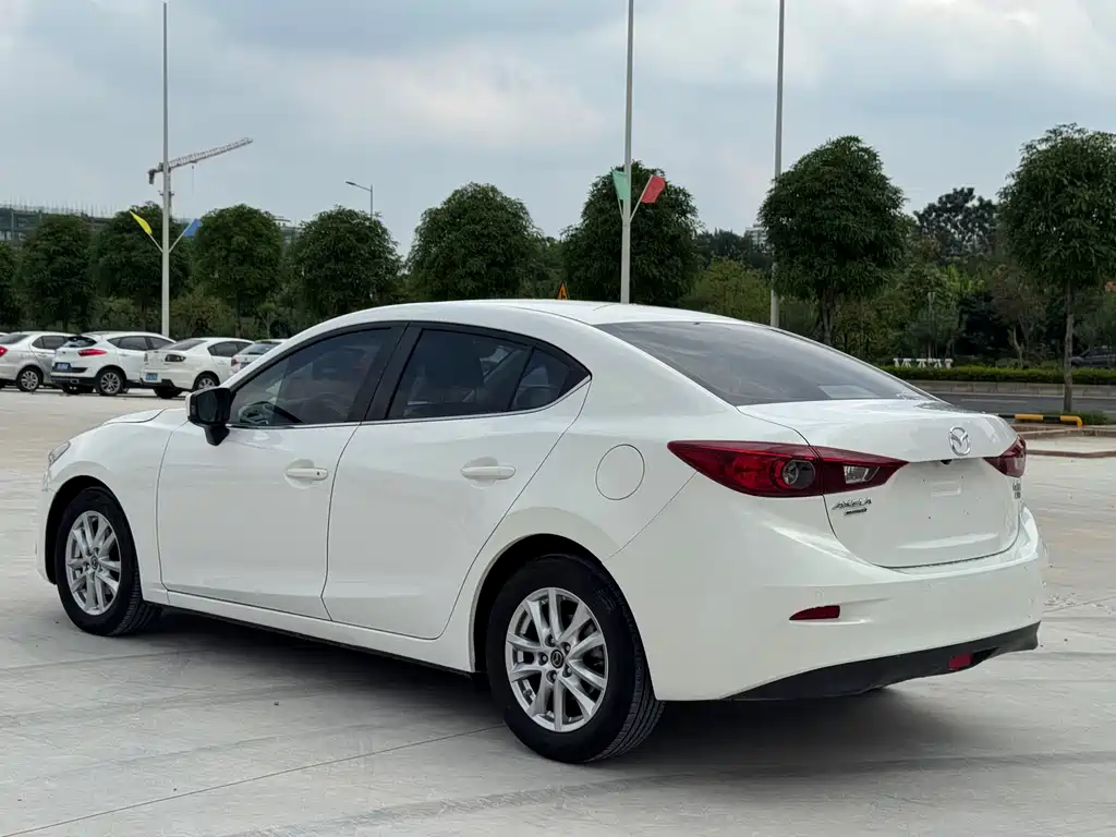 Mazda 3 Axela — миниатюра 7